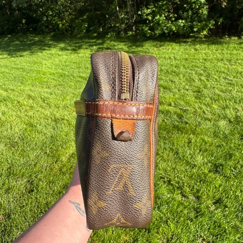 Louis Vuitton Monogram Brown Toilletries Bag - Picture 5 of 9